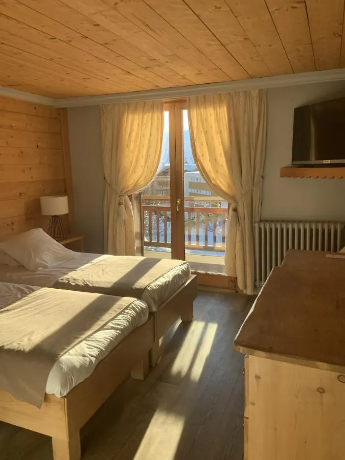 Alp'Azur Hotel Alpe d'Huez 3*,  France
